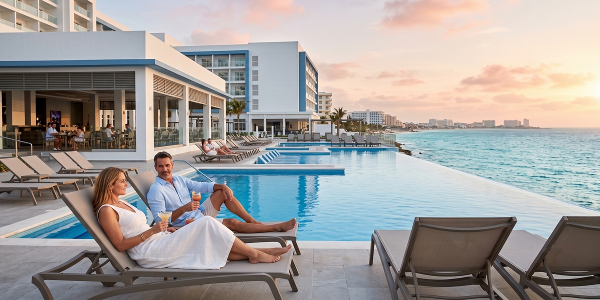 Adults-only value all-inclusive resort near Punta Cancun visual for Riu Palace Las Americas comparison