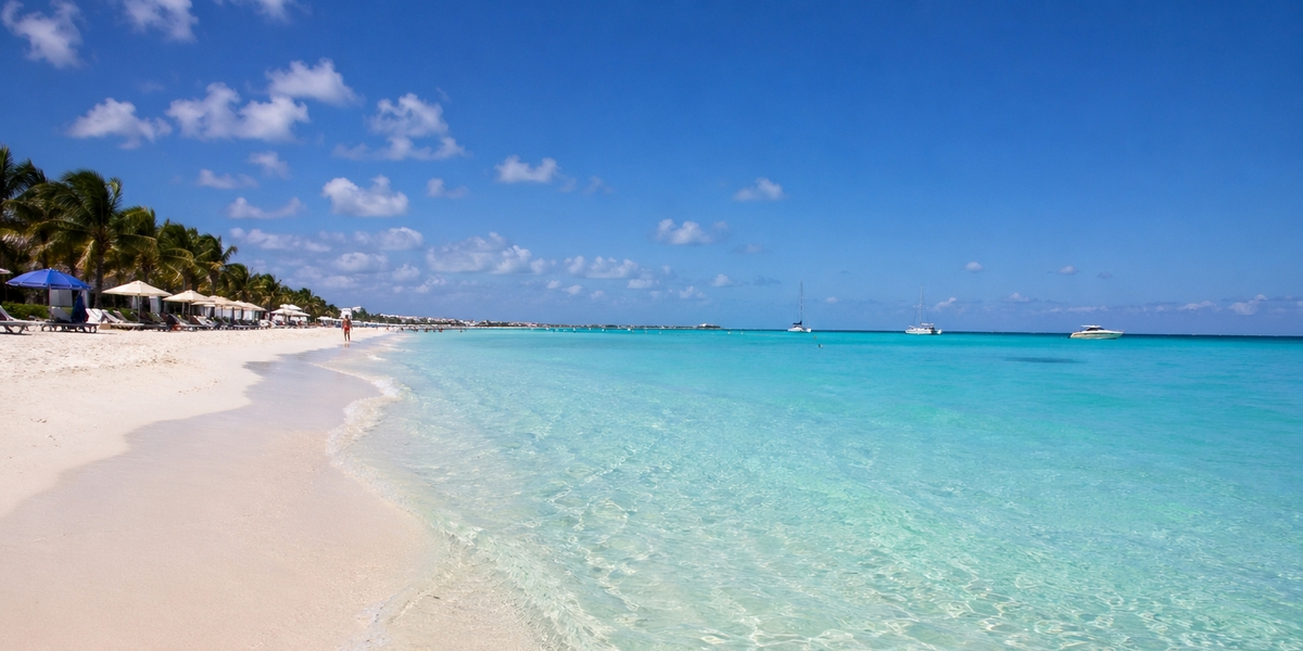 Beach-first view that matches the Playa Norte version of the day trip