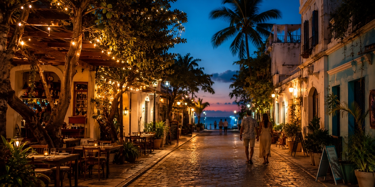 Вечірня вулиця в центрі Isla Mujeres після того, як пішли денні пороми